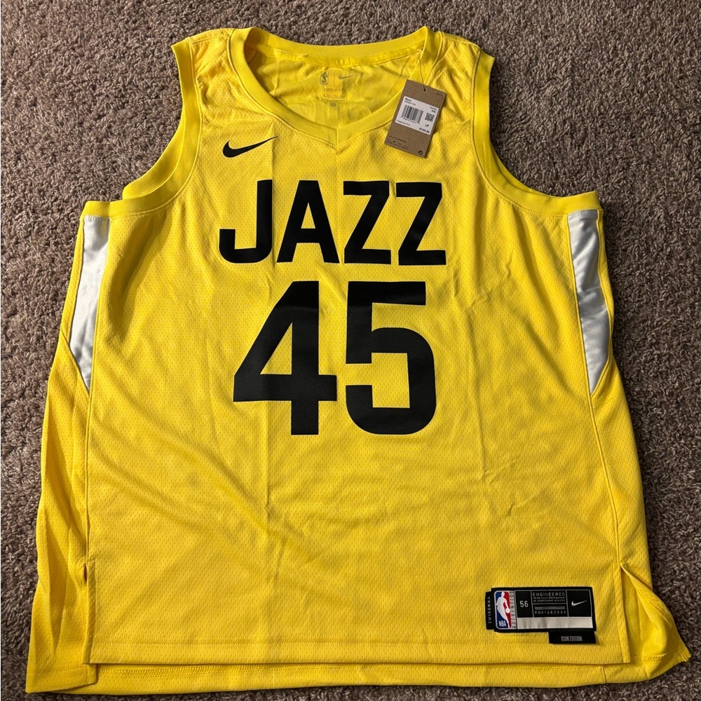 Donovan mitch Utah Jazz Nike jersey size 2xl, open to reasonable offers